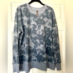 NWT Women’s crew neck Sweater